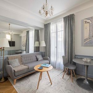 Suite Deluxe con Cama Queen